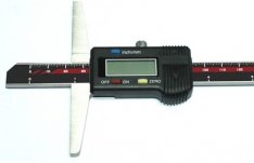 TIGRE hloubkoměr 0-150 mm digitální včetně kalibrace 03-150-100